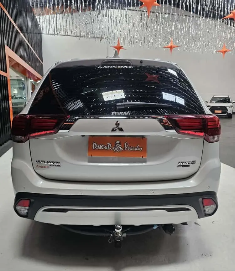 MITSUBISHI Outlander - Foto