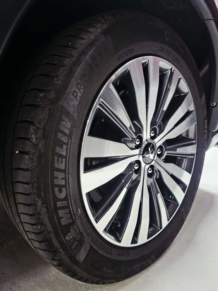 MITSUBISHI Outlander - Foto