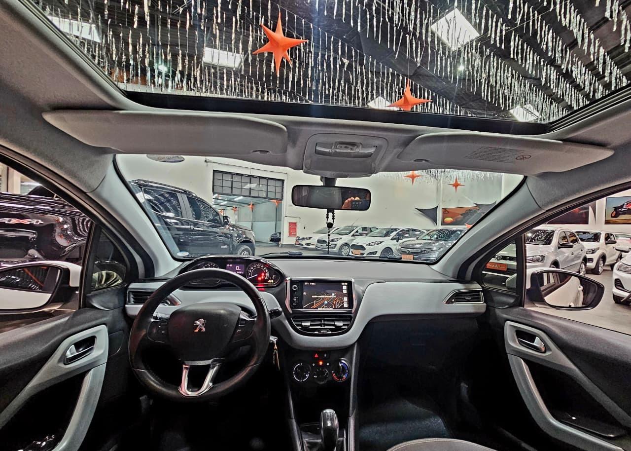 PEUGEOT 208 - Foto