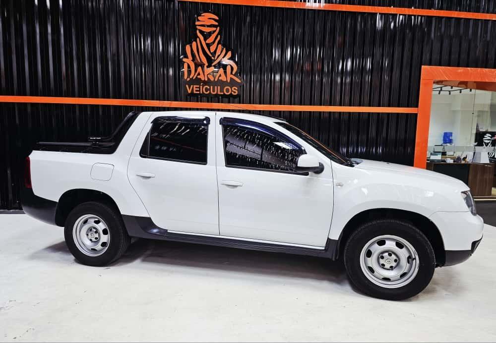 RENAULT Duster - Foto