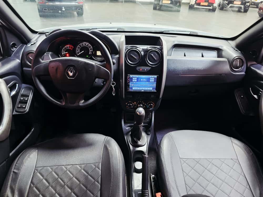 RENAULT Duster - Foto