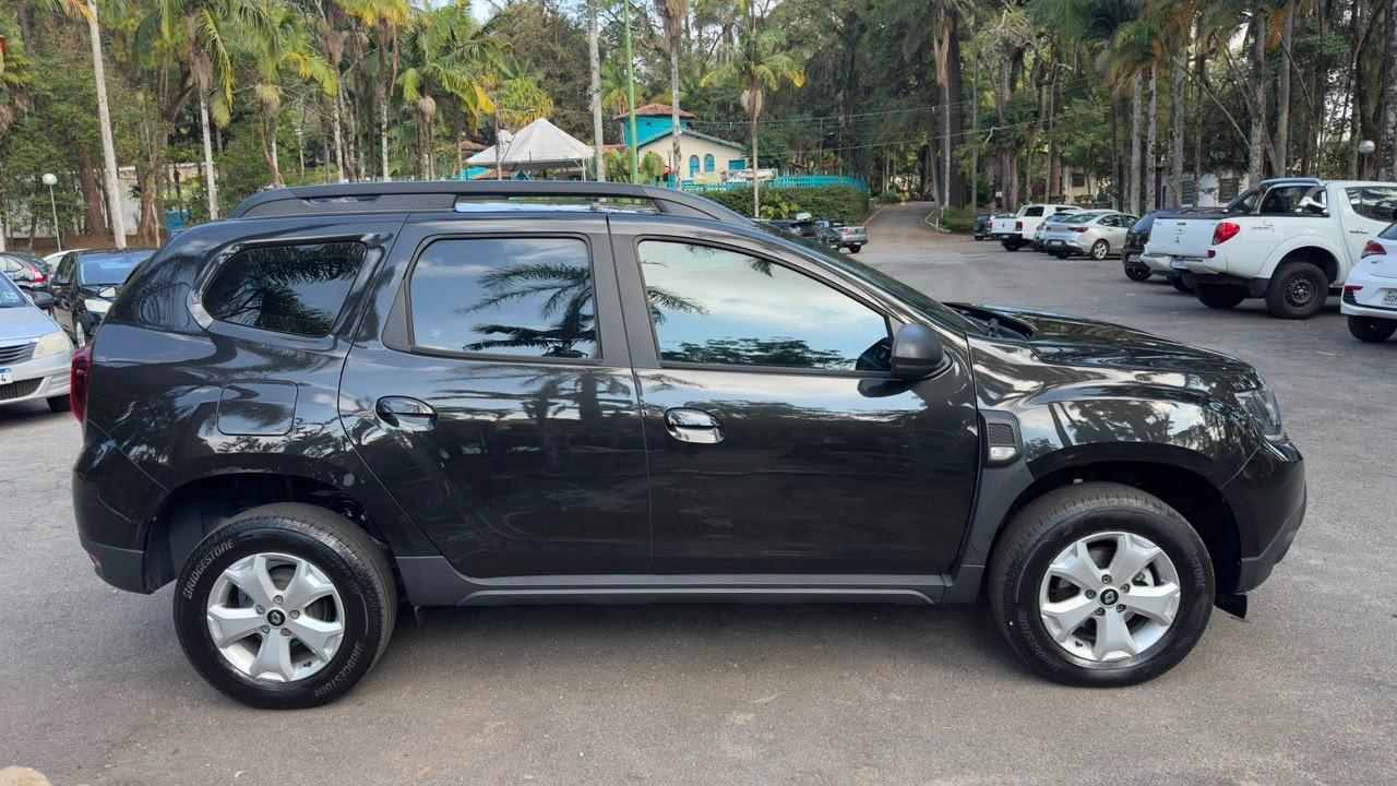 RENAULT Duster - Foto