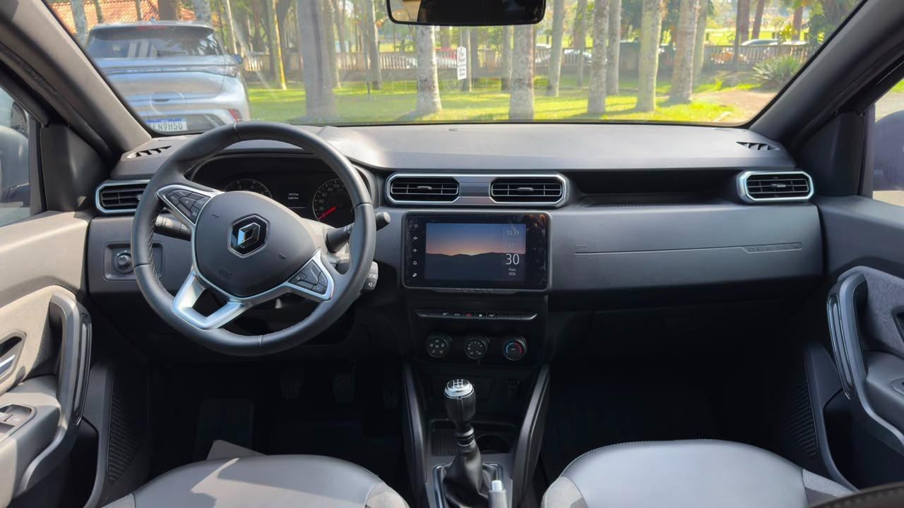 RENAULT Duster - Foto