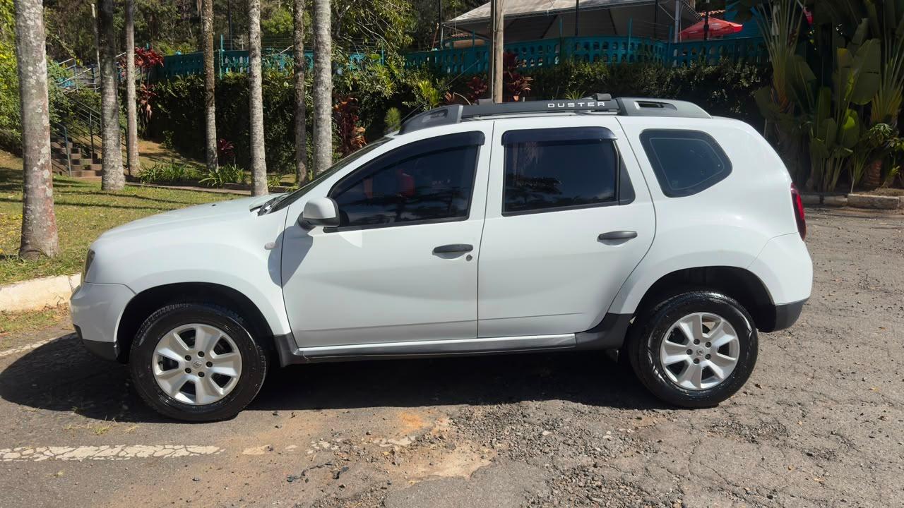 RENAULT Duster - Foto