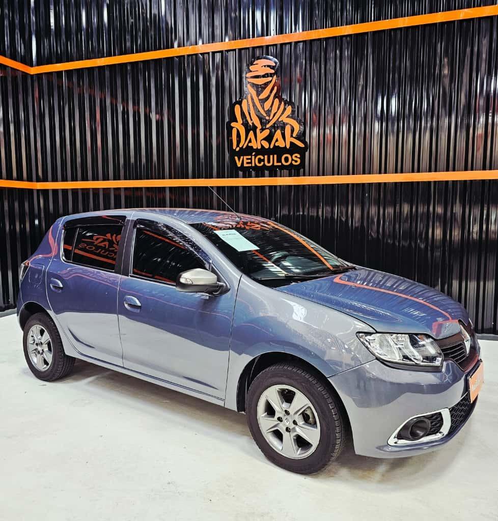 RENAULT Sandero - Foto