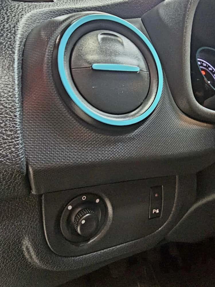 RENAULT Sandero - Foto