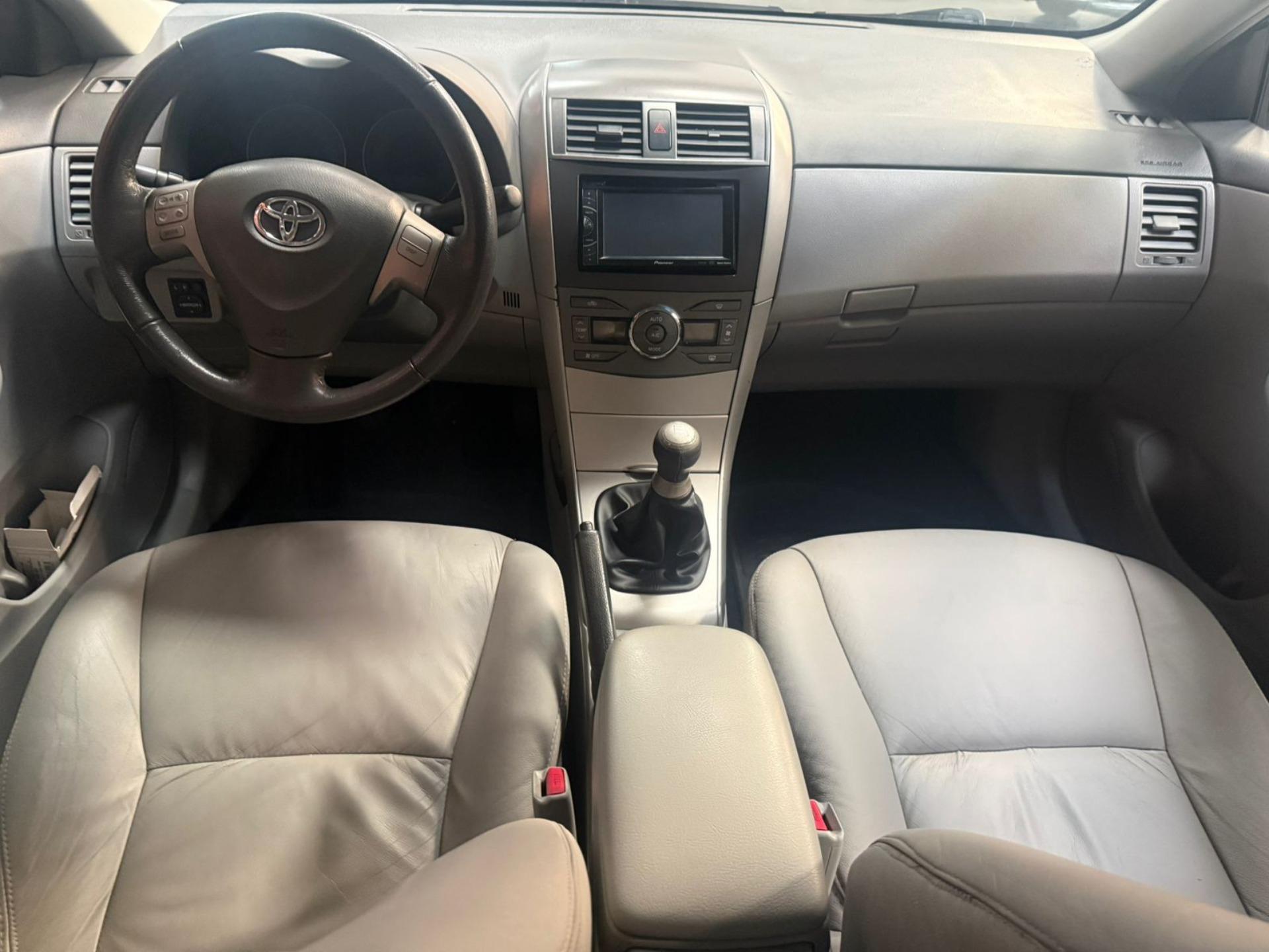 TOYOTA Corolla - Foto