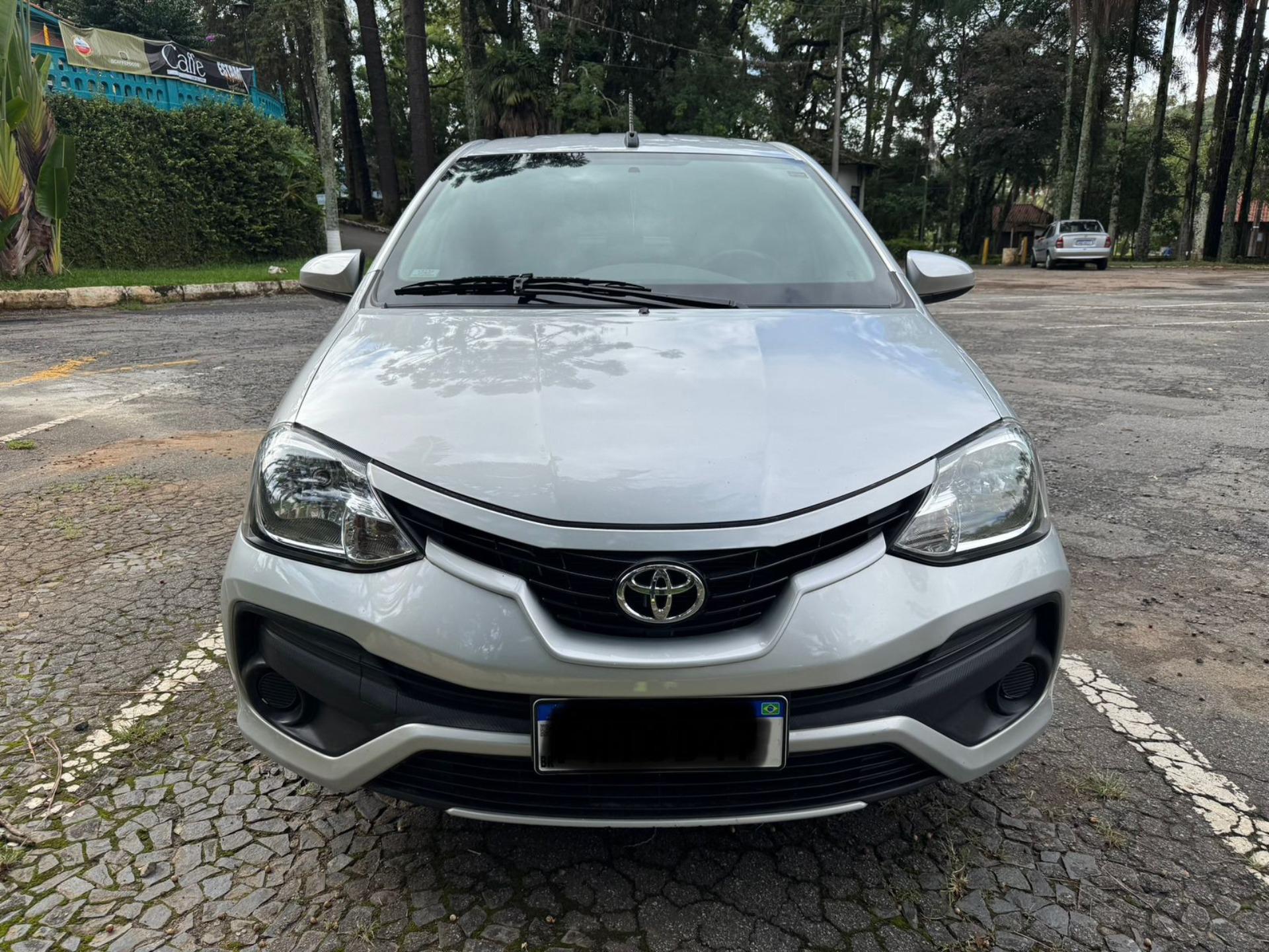 TOYOTA Etios Sedan - Foto