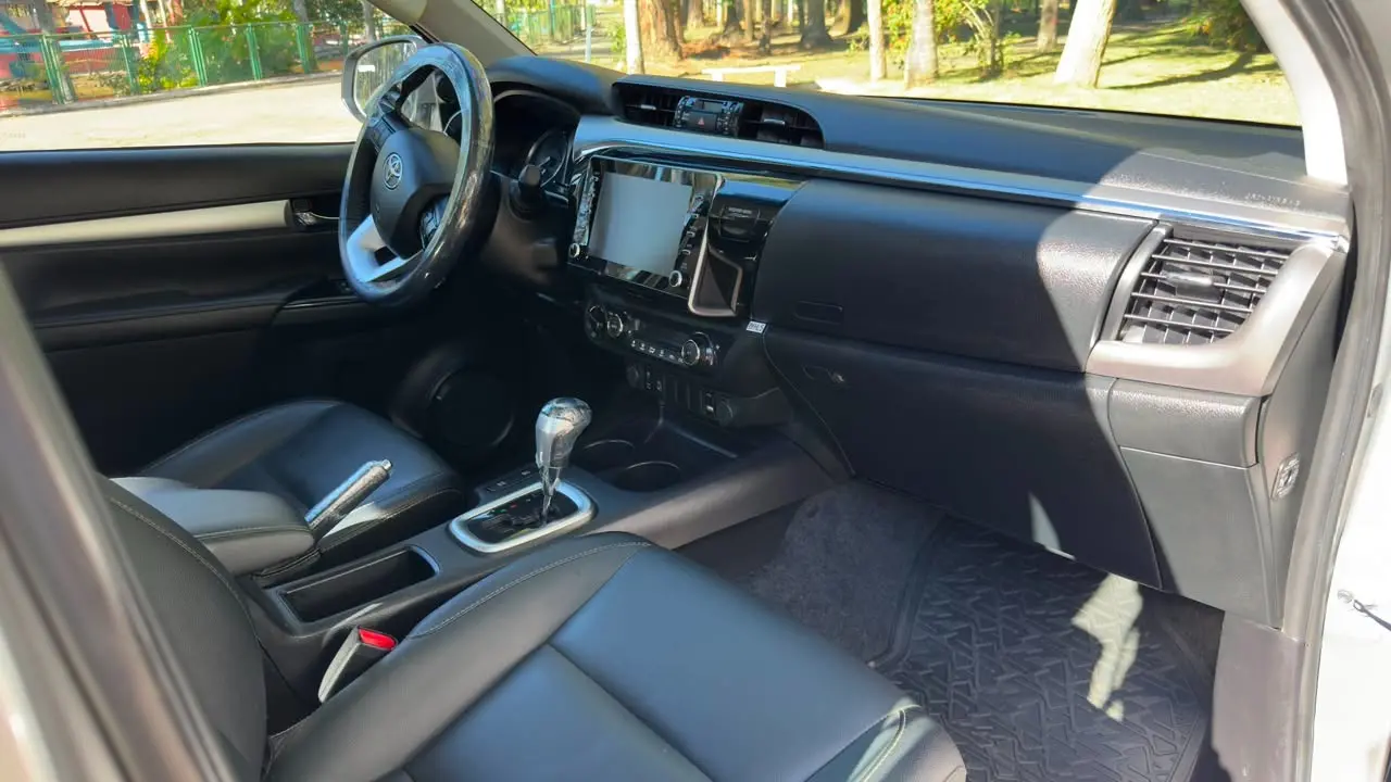 TOYOTA Hilux Caminhonete - Foto