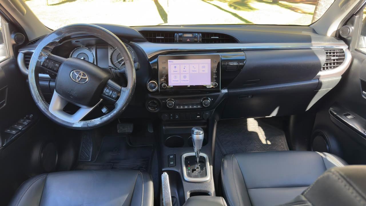 TOYOTA Hilux Caminhonete - Foto