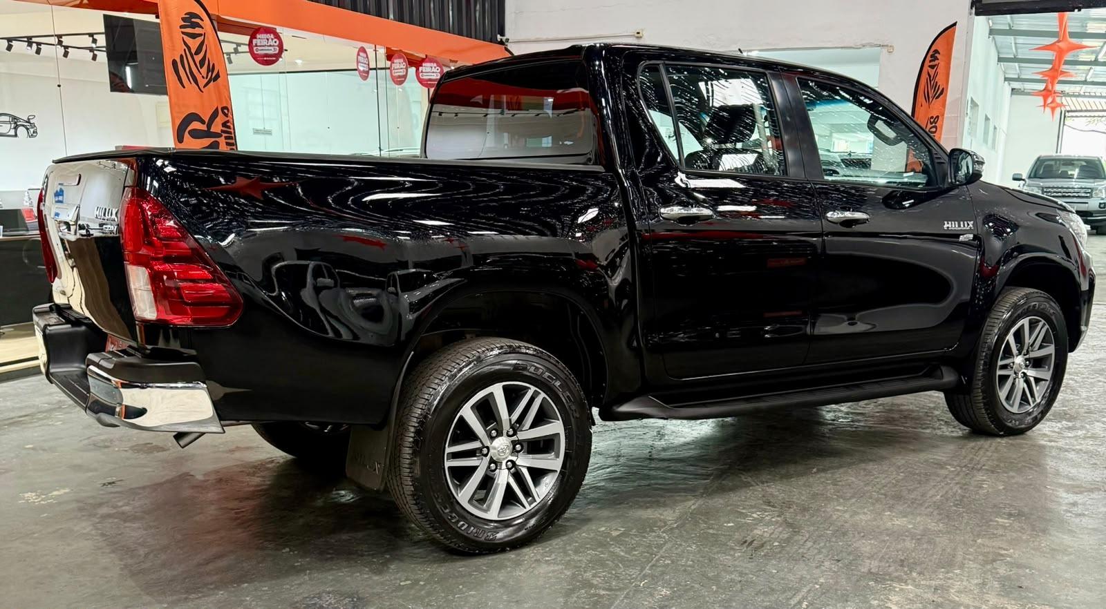 TOYOTA Hilux Caminhonete - Foto