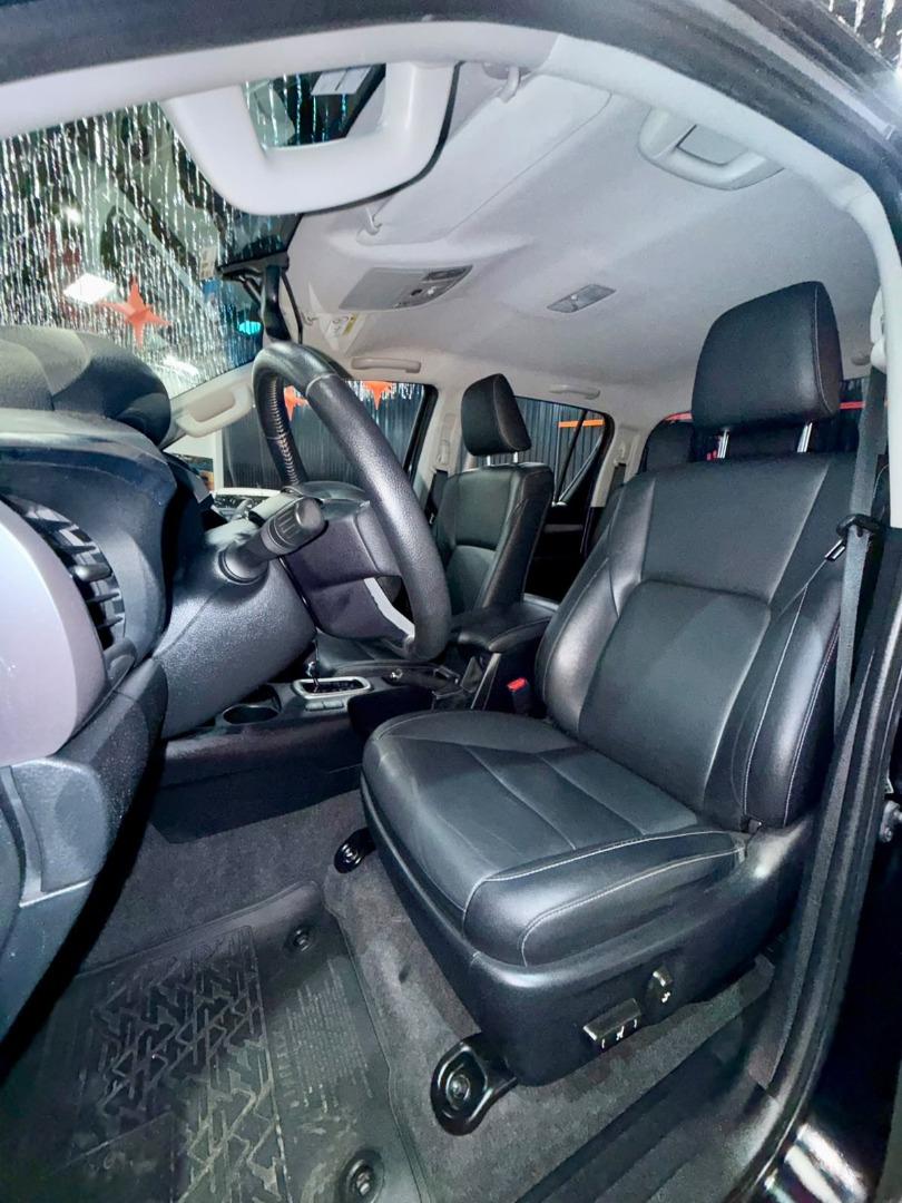 TOYOTA Hilux Caminhonete - Foto