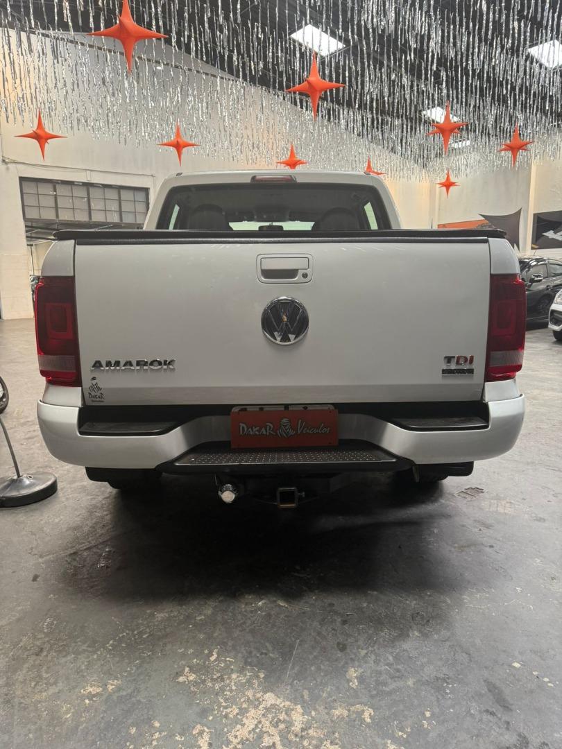 VOLKSWAGEN Amarok - Foto
