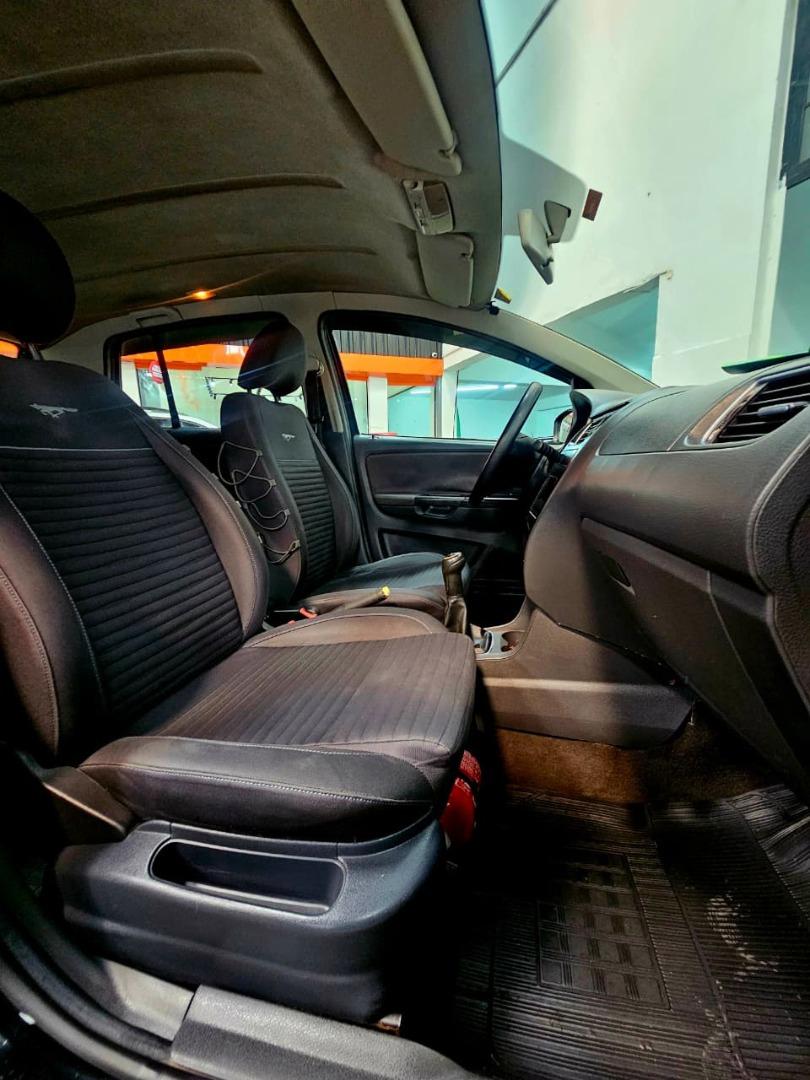 VOLKSWAGEN Crossfox - Foto