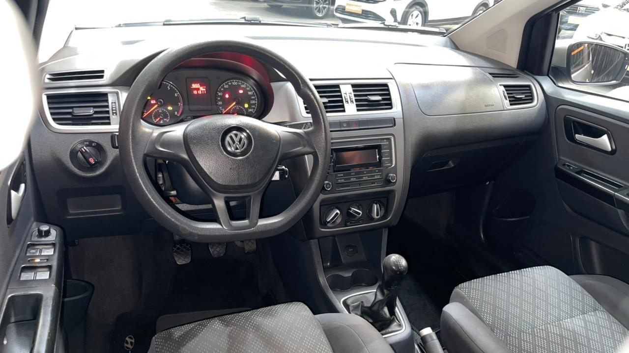VOLKSWAGEN Fox - Foto