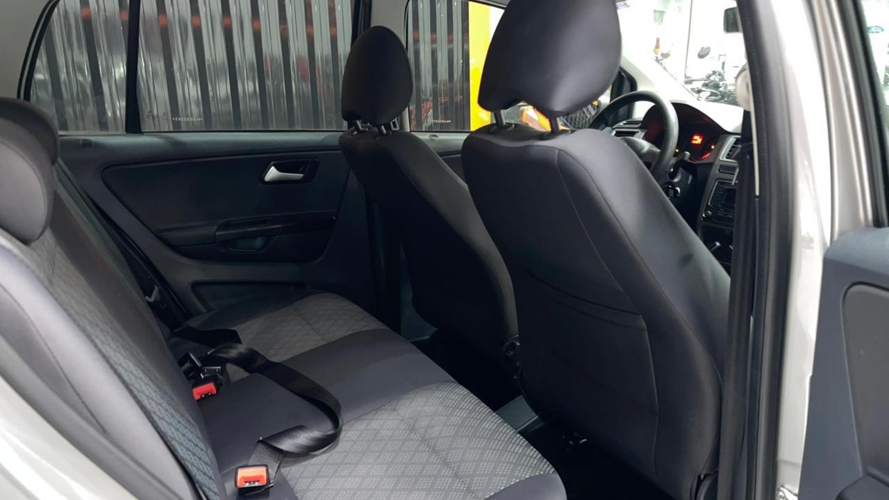 VOLKSWAGEN Fox - Foto