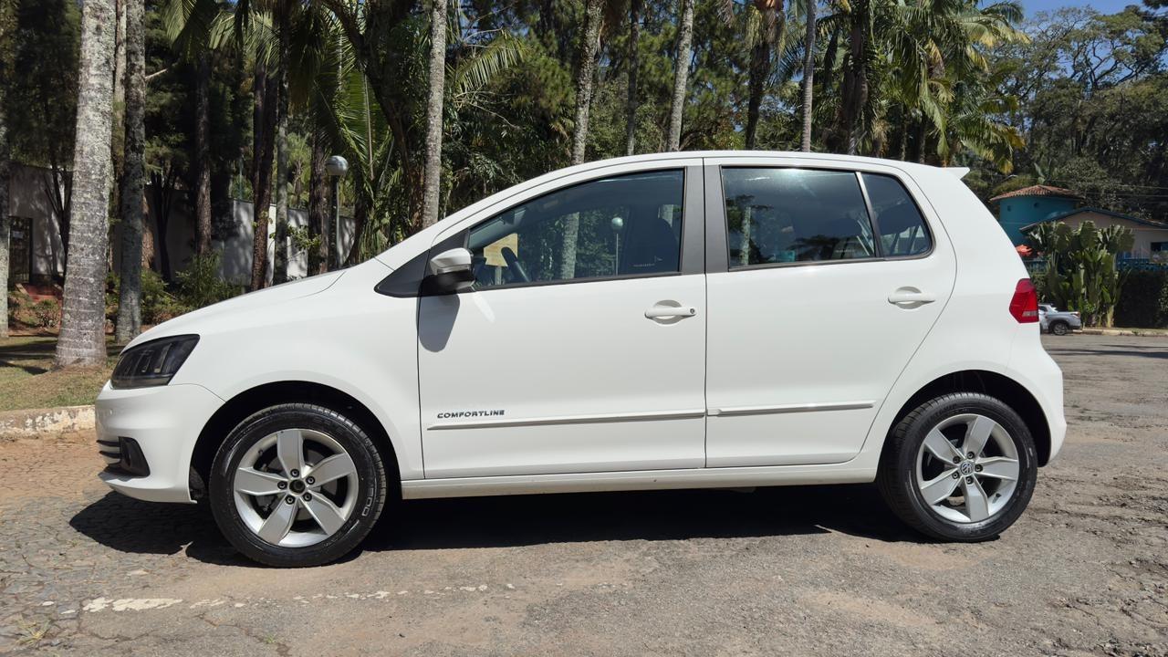 VOLKSWAGEN Fox - Foto