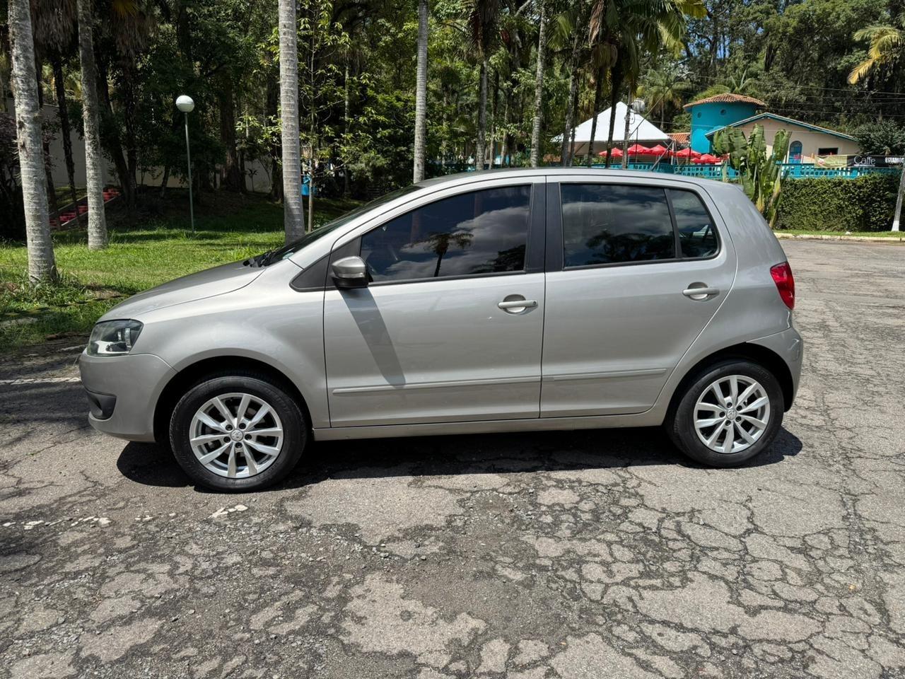 VOLKSWAGEN Fox - Foto