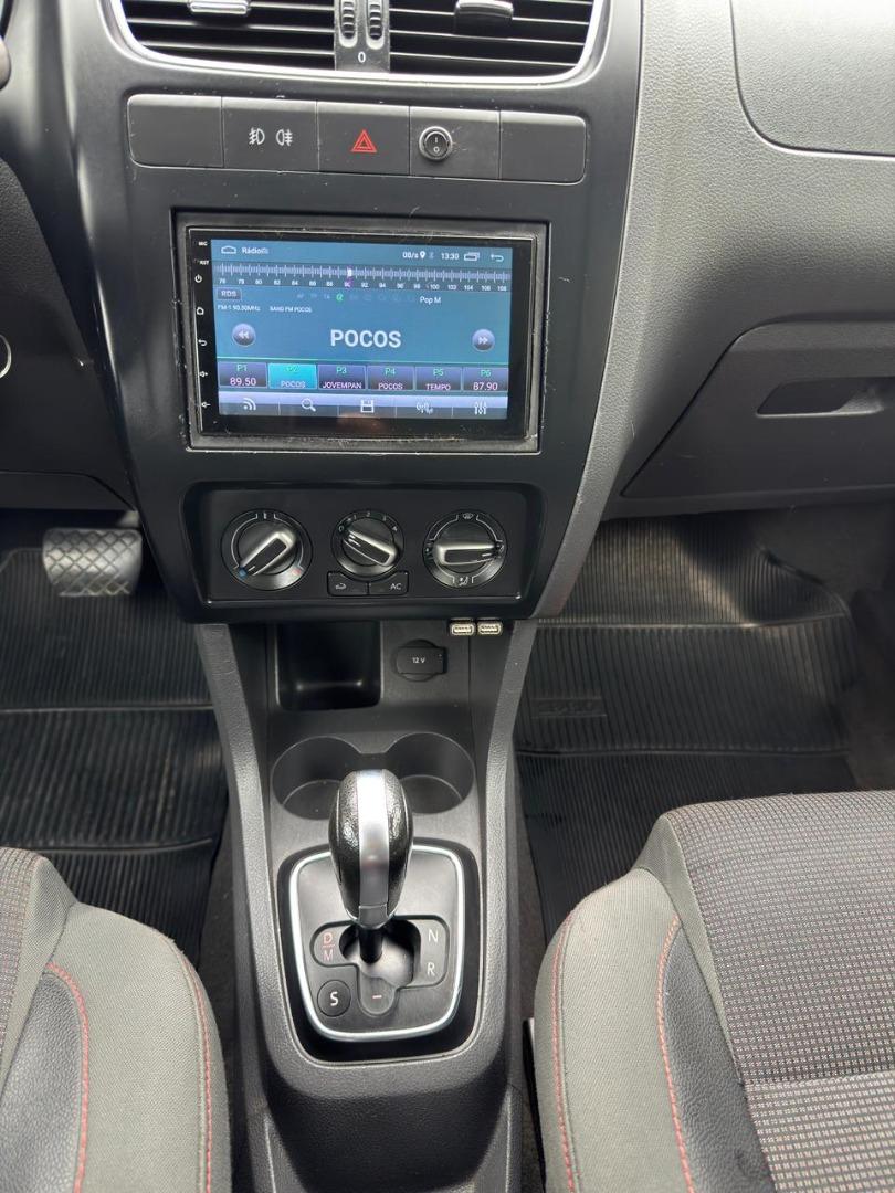 VOLKSWAGEN Fox - Foto