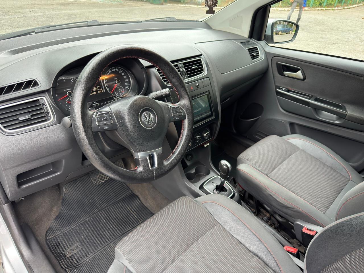 VOLKSWAGEN Fox - Foto