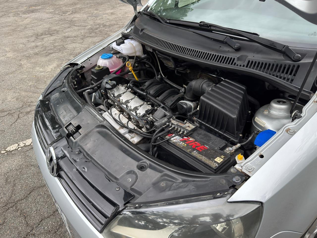 VOLKSWAGEN Fox - Foto