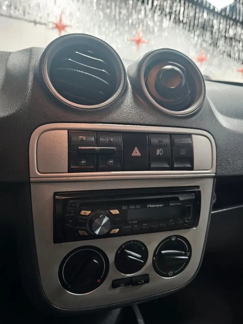 VOLKSWAGEN Gol - Foto