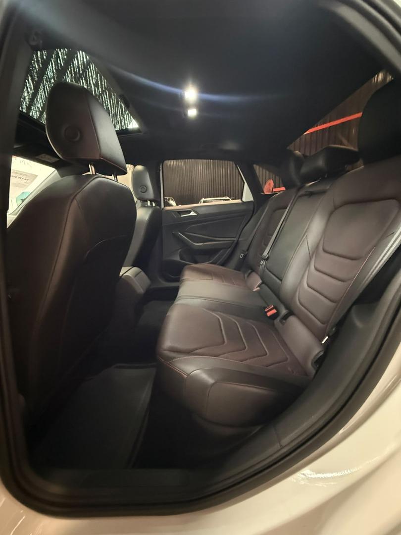 VOLKSWAGEN Jetta - Foto