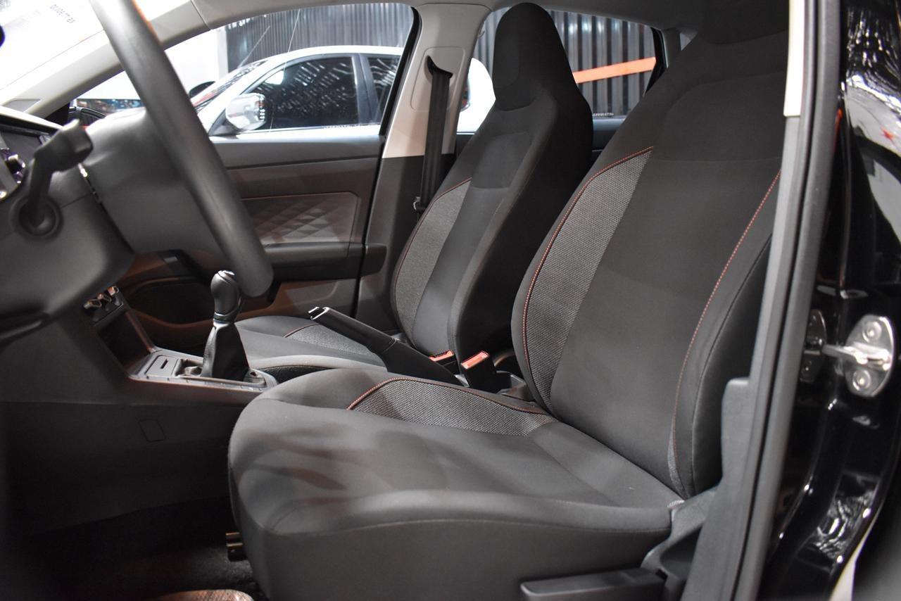 VOLKSWAGEN Polo Hatch - Foto