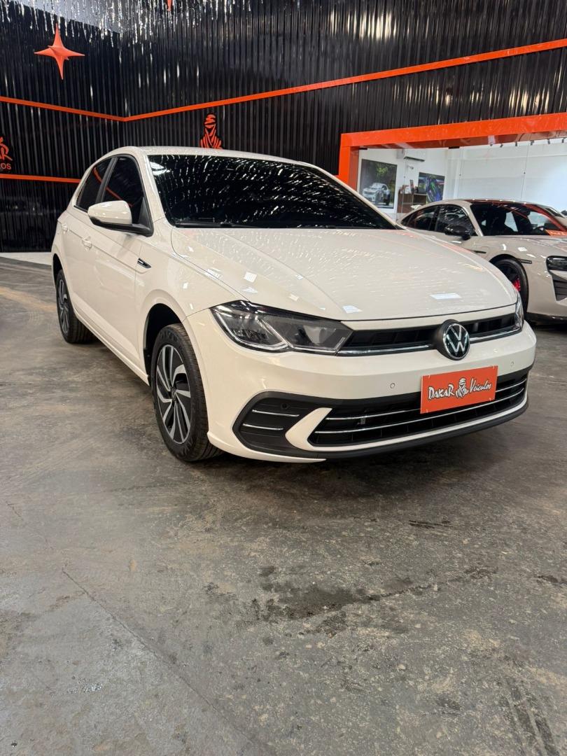 VOLKSWAGEN Polo Hatch - Foto
