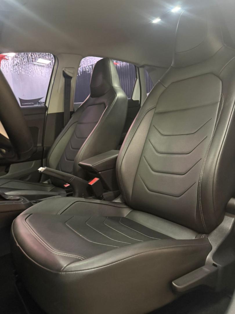 VOLKSWAGEN Polo Hatch - Foto