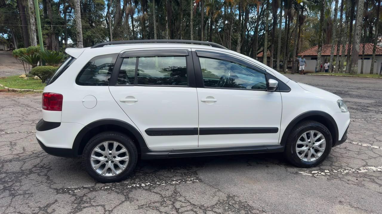 VOLKSWAGEN Space Cross - Foto
