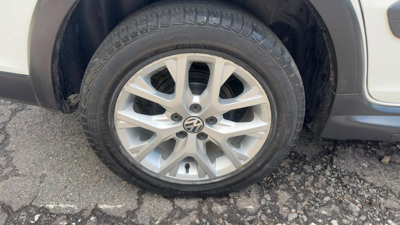 VOLKSWAGEN Space Cross - Foto