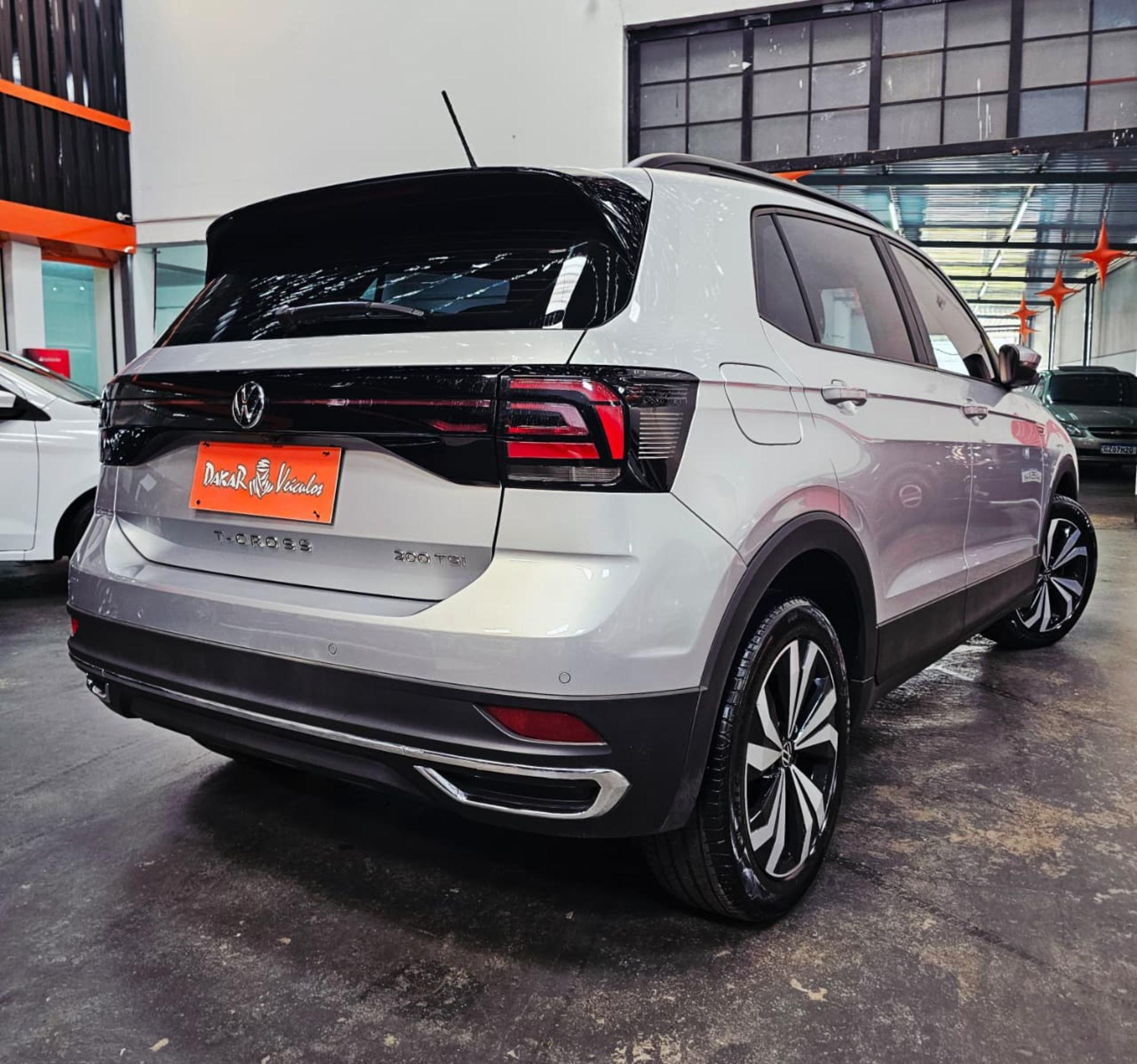 VOLKSWAGEN T-Cross - Foto
