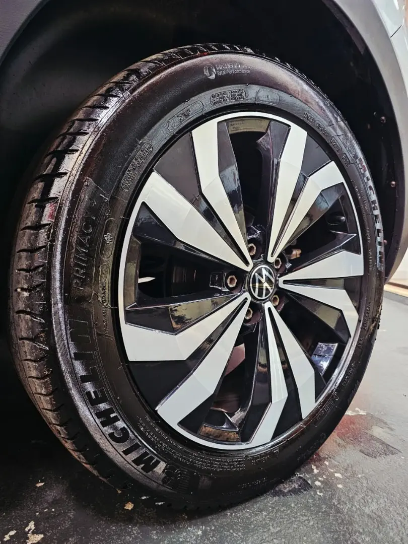 VOLKSWAGEN T-Cross - Foto