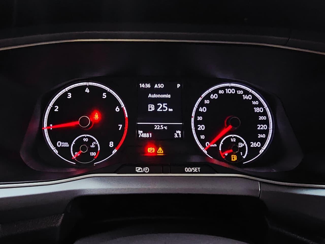 VOLKSWAGEN T-Cross - Foto