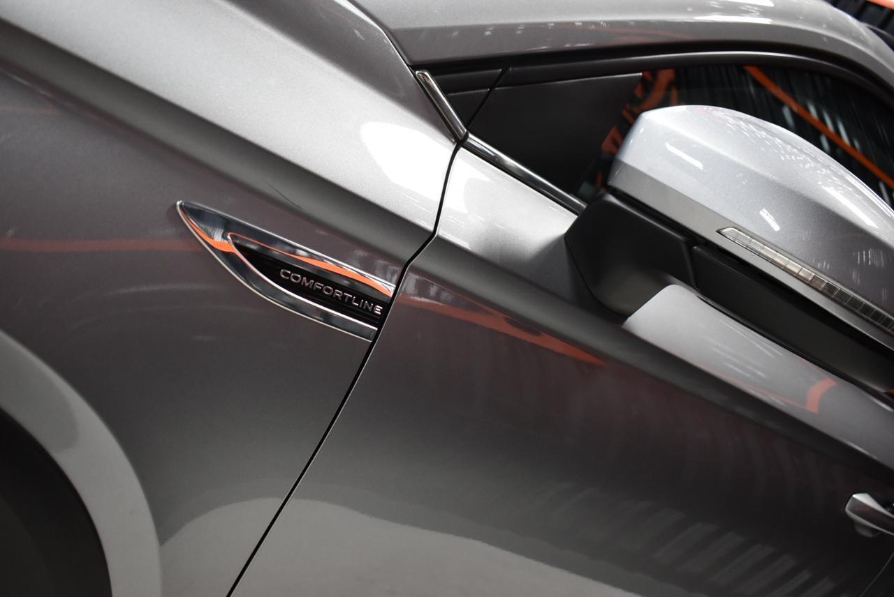 VOLKSWAGEN Taos - Foto