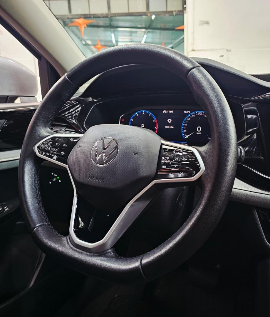 VOLKSWAGEN Taos - Foto