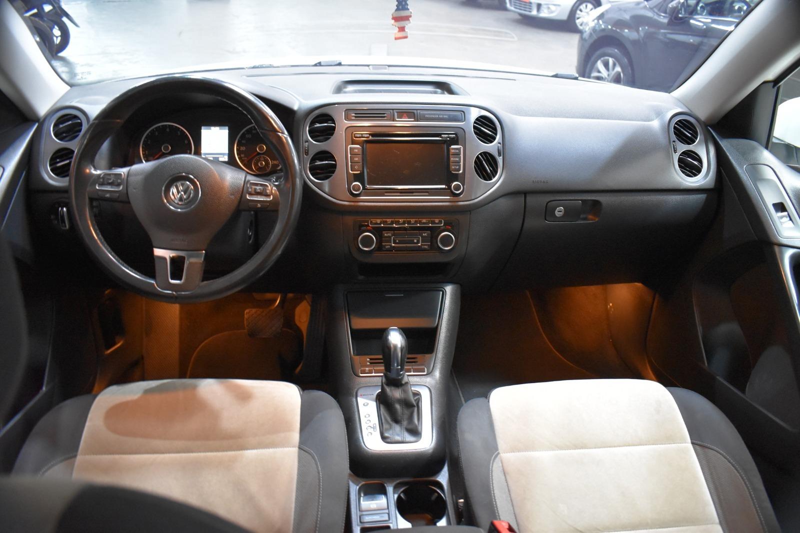 VOLKSWAGEN Tiguan - Foto