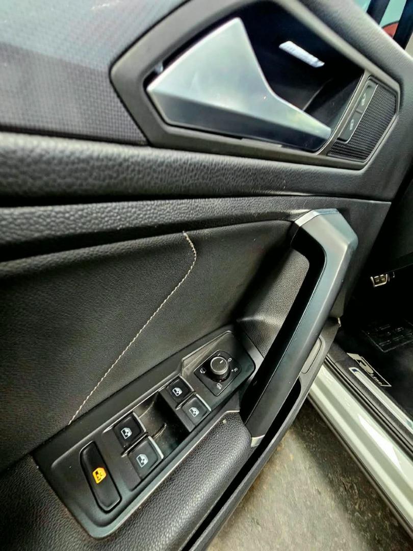 VOLKSWAGEN Tiguan - Foto