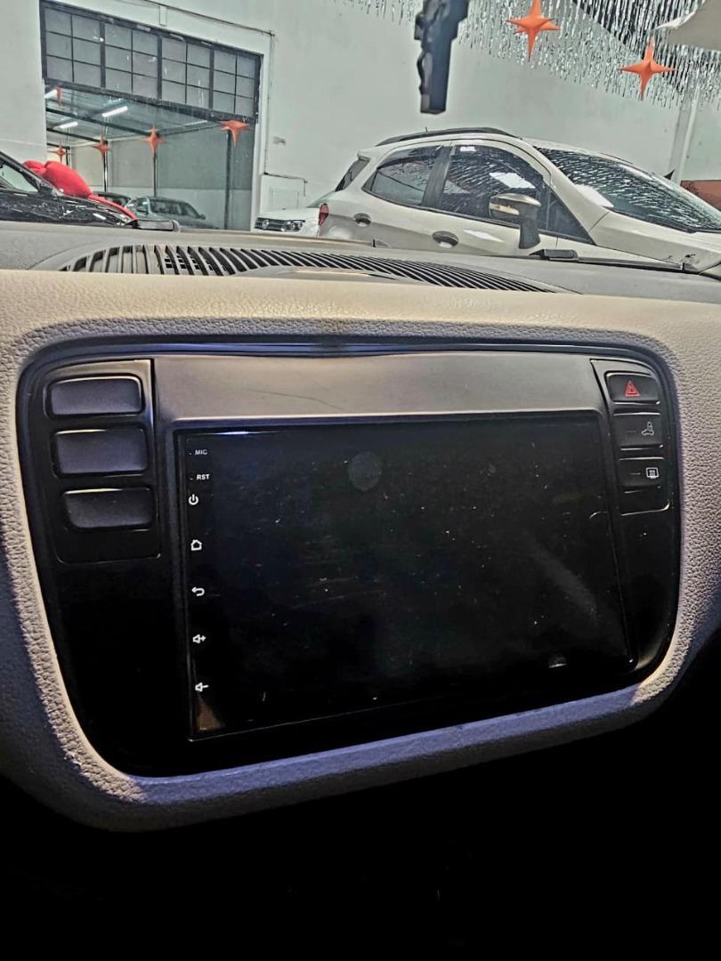 VOLKSWAGEN UP - Foto