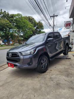 TOYOTA Hilux Caminhonete 2.8 16V 4P SR 4X4 DIESEL CABINE DUPLA AUTOMTICO