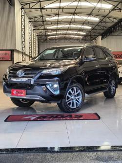 TOYOTA Hilux SW4 2.8 4P SRX 4X4 DIAMOND 7 LUGARES TURBO DIESEL AUTOM�TICO