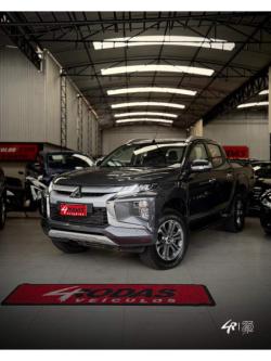MITSUBISHI L 200 Triton 2.4 16V OUTDOOR HPE-S 4X4 CABINE DUPLA TURBO DIESEL AUTOMTICO