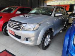 TOYOTA Hilux Caminhonete 3.0 4P 4X4 SRV TURBO DIESEL TOP CABINE DUPLA AUTOMTICO