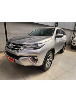 TOYOTA Hilux SW4 2.8 4P SRX 4X4 TURBO DIESEL AUTOMTICO