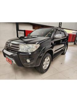 TOYOTA Hilux SW4 3.0 16V 4P SRV 4X4 7 LUGARES TURBO DIESEL AUTOMTICO