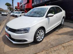 VOLKSWAGEN Jetta 2.0 4P FLEX CONFORTLINE TIPTRONIC AUTOMTICO