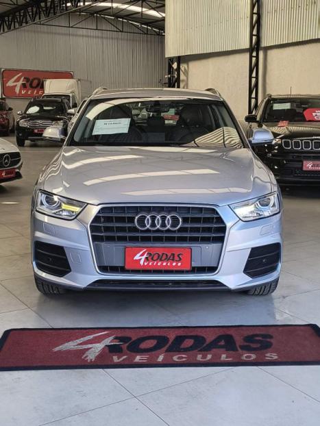 AUDI Q3 1.4 4P FLEX TFSI AMBIENTE S-TRONIC AUTOM�TICO, Foto 4