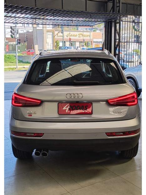 AUDI Q3 1.4 4P FLEX TFSI AMBIENTE S-TRONIC AUTOM�TICO, Foto 5