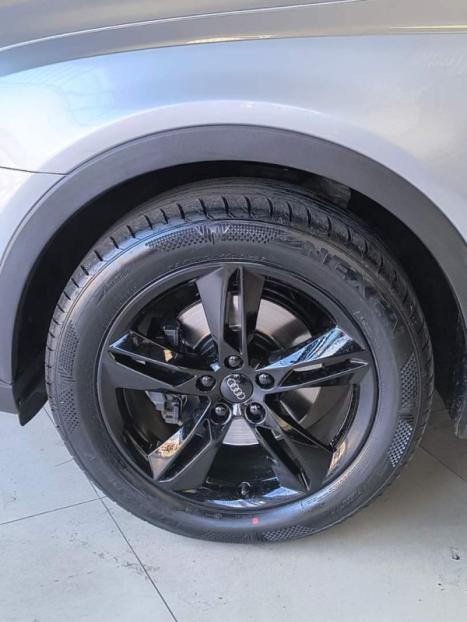 AUDI Q3 1.4 4P FLEX TFSI AMBIENTE S-TRONIC AUTOM�TICO, Foto 13